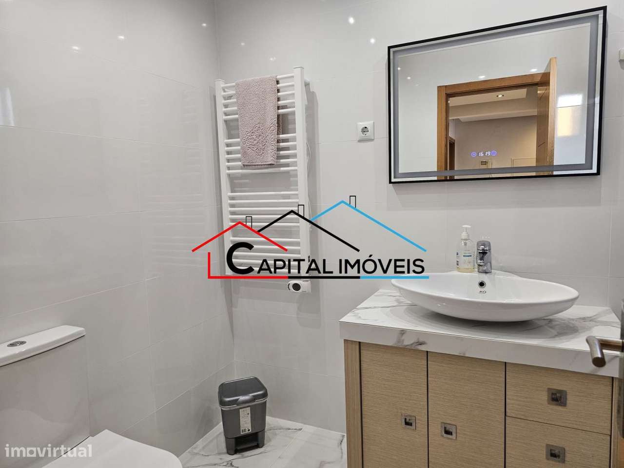 Apartamento T3 com suíte, varandas, garagem e arrecadação-15