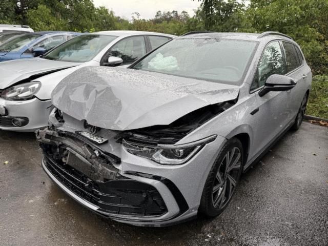 Volkswagen Golf VIII (2020-) 2.0 TSI OPF 4Motion DSG R-Line 2022