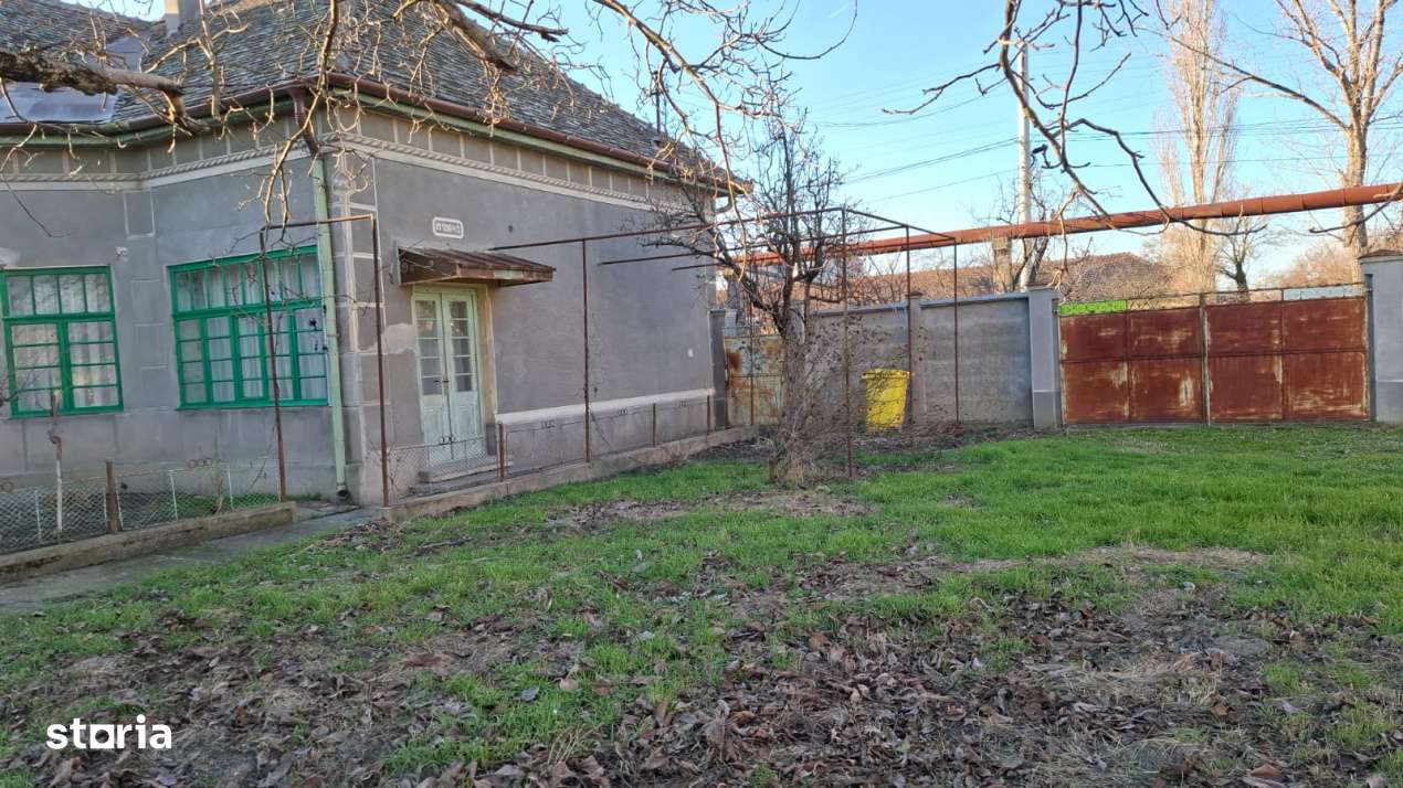 Casa mare 3 camere si teren 3600mp in Nadlac la 475m de centura spre a-16