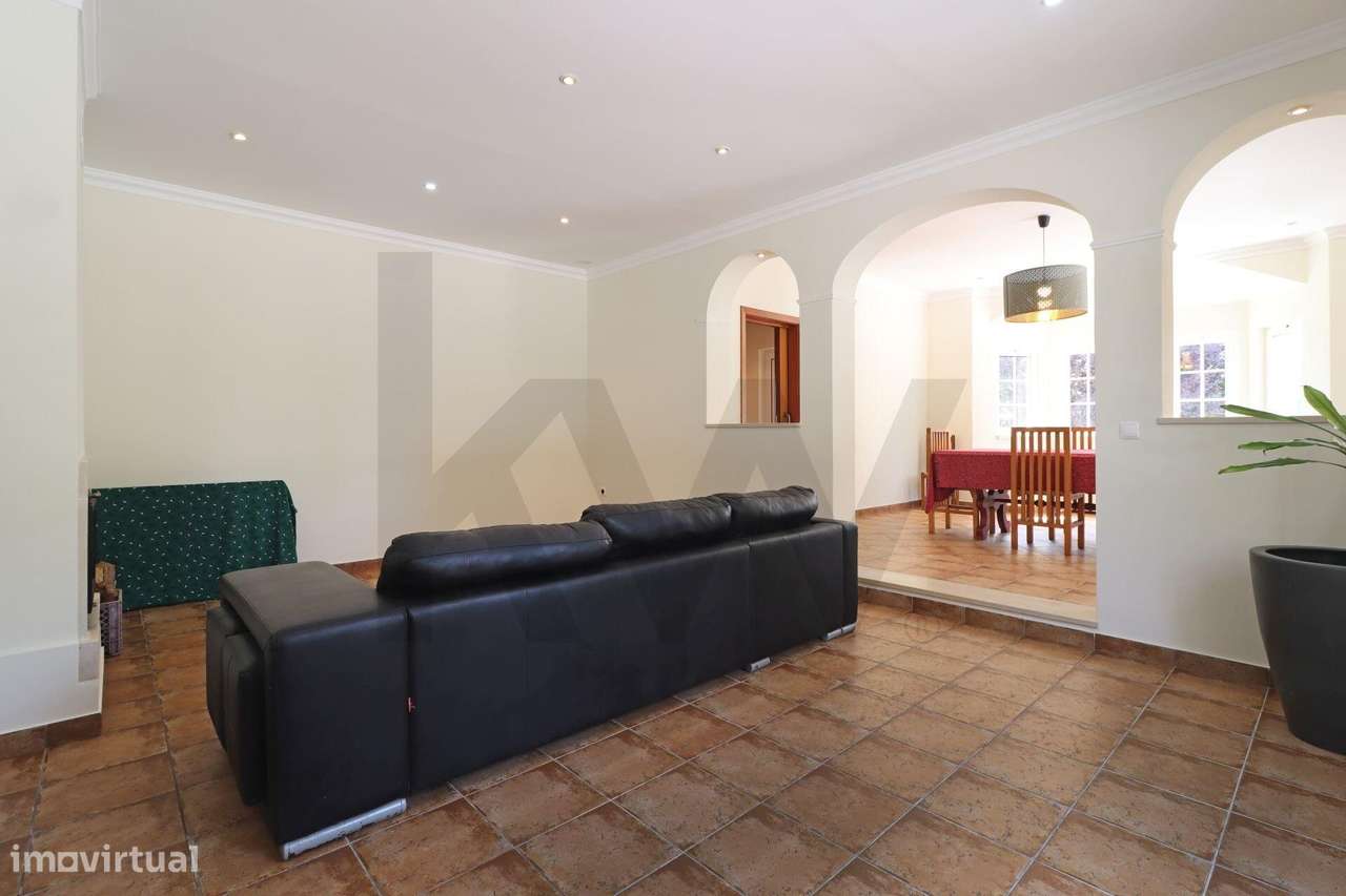 Moradia de Luxo com Piscina e Vistas Panorâmicas | Moçarria, Santarém-16
