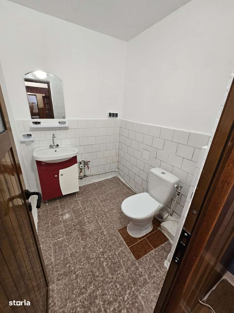 Vand ap cu 4 camere zona Sala Polivalenta-17