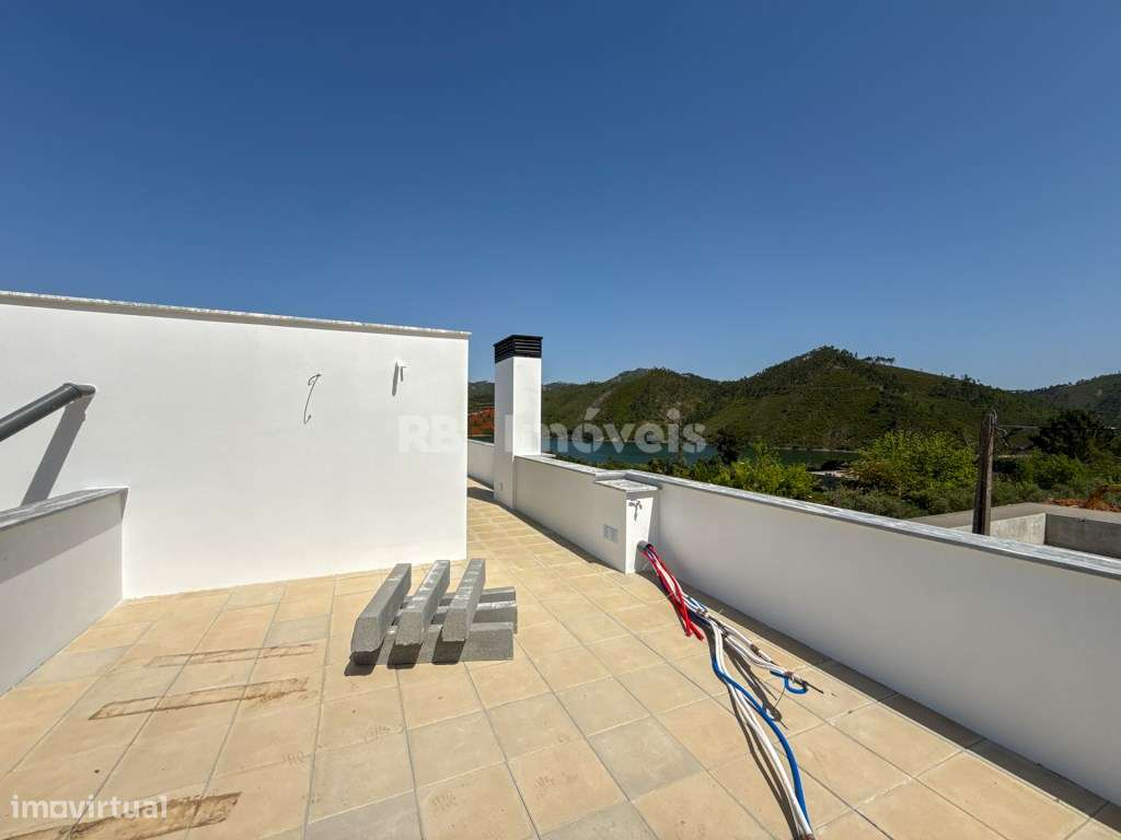 Moradia Nova T3, Vista Rio - Urbanização Martinela, Ferreira do Zêzere-11