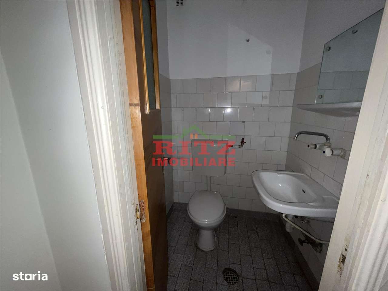 Nou! Ap. 3 cam., decom., et. 2, boxa, zona Scoala de Politie!-12