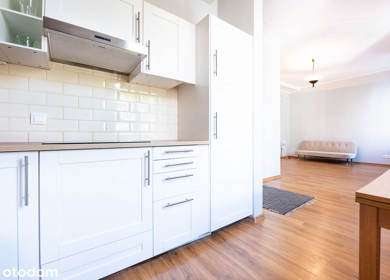 W zrewitalizowanej kamienicy w sercu Śródmieścia Warszawy.-9