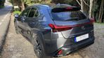 Lexus UX 250h Sport - 4