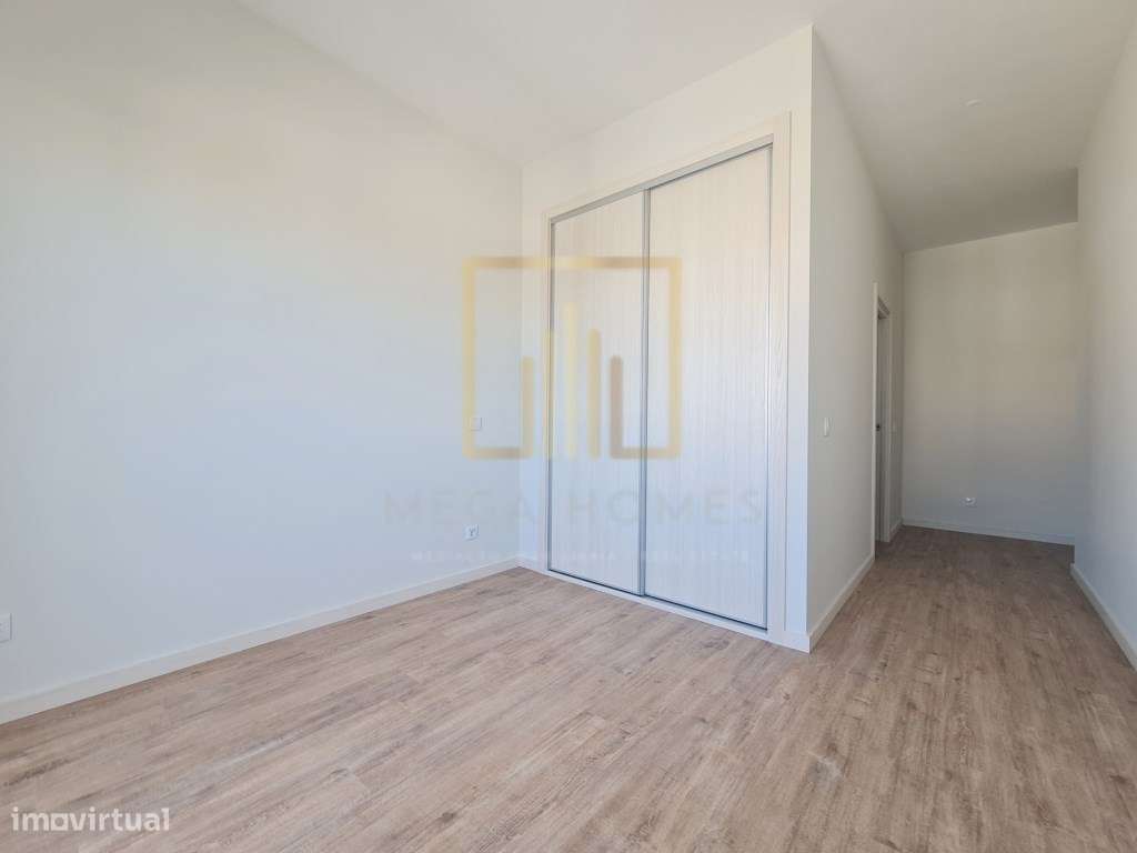 T4, Novo, último piso, em Fojo, Portimão-6