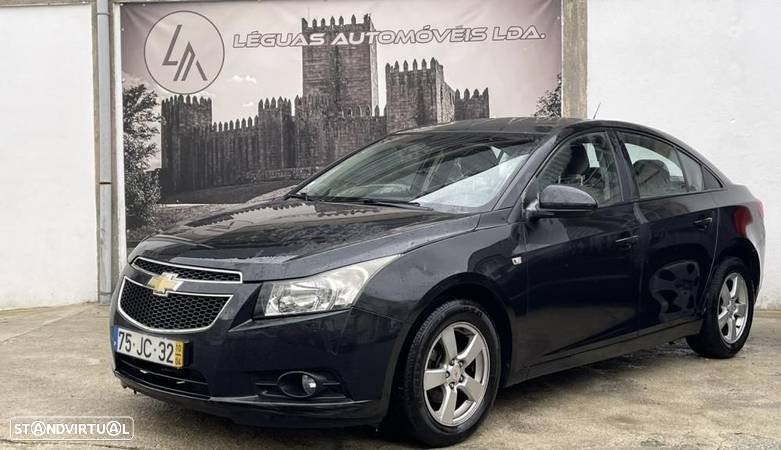 Chevrolet Cruze 1.6 LS - 3