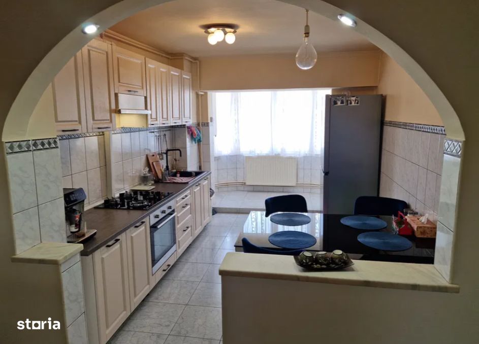 Apartament 3 camere etaj intermediar zona Vlahuta -Scriitorilor