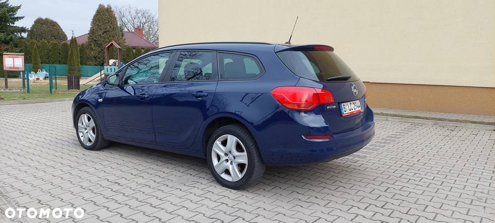 Opel Astra 1.7 CDTI Caravan DPF Edition - 4