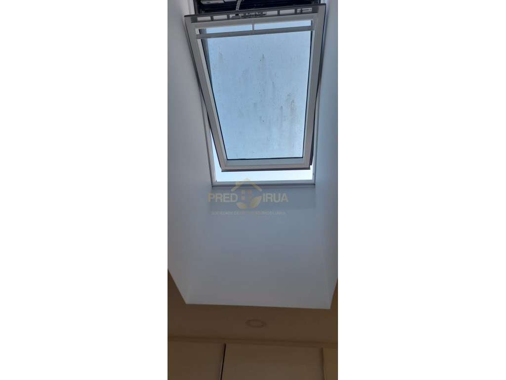 Moradia Nova S. Félix da Marinha em fase final de construção-8