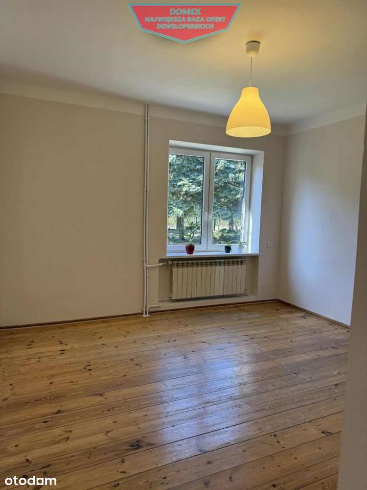 Przestronny dom z dużym ogrodem w sercu Milanówka-16