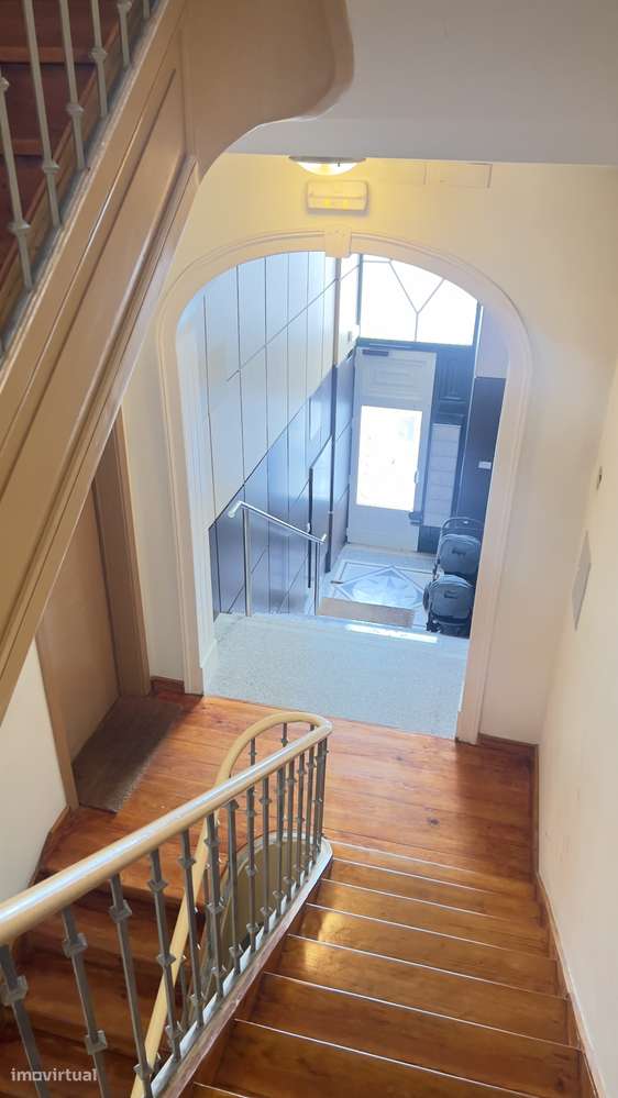 Apartamento T6 Duplex junto à Gulbenkian-23