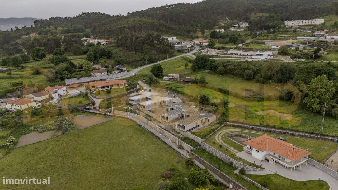 Moradia T3+1 em Galegos-5