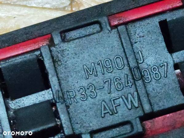 Listwa Narożna na Błotnik Lewy Tył Ford Mustang V Cabrio 05-14 4R33-7640987 - 4