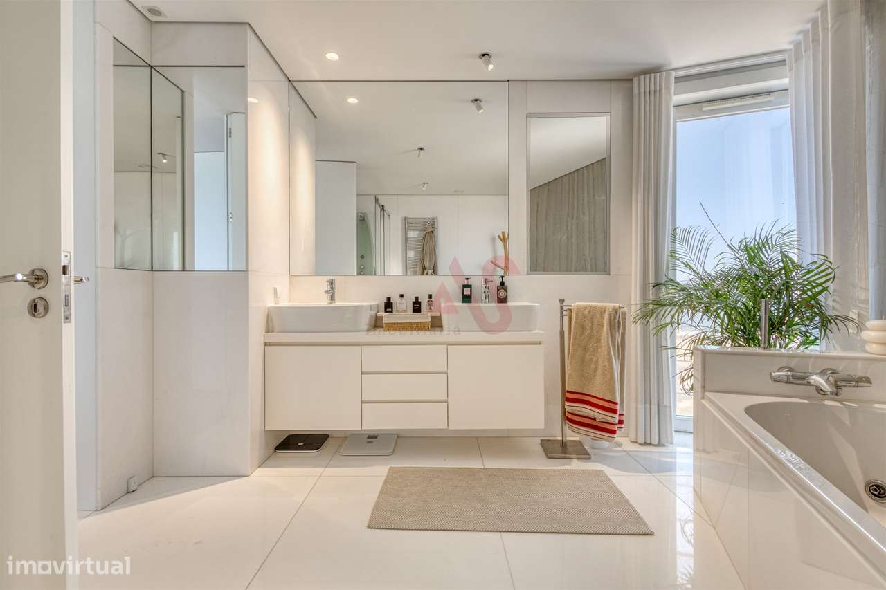 Penthouse Duplex Exclusiva em Frente à Praia de Salgueiros – na Primei-17