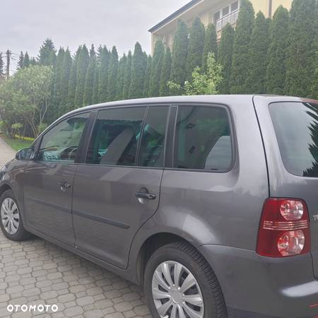 Volkswagen Touran 1.9 TDI Conceptline - 2