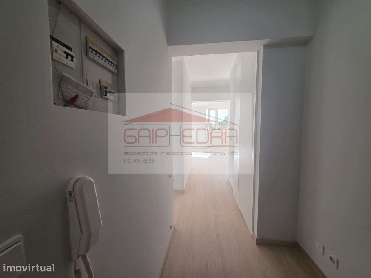Apartamento T1 com 74 m2 totalmente restaurado Multiusos Alcobaça-18