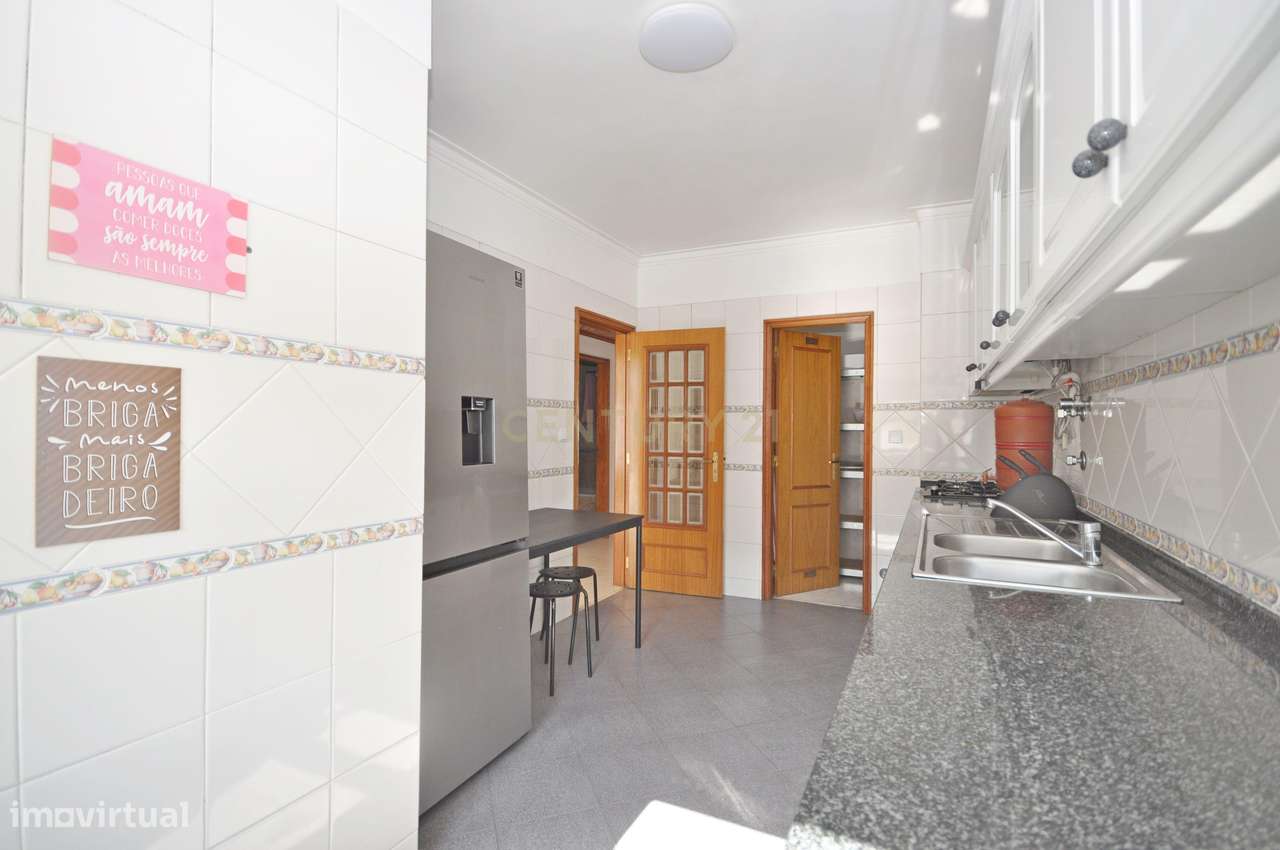 Apartamento T2 com 88m² | Paredes, Alenquer-10