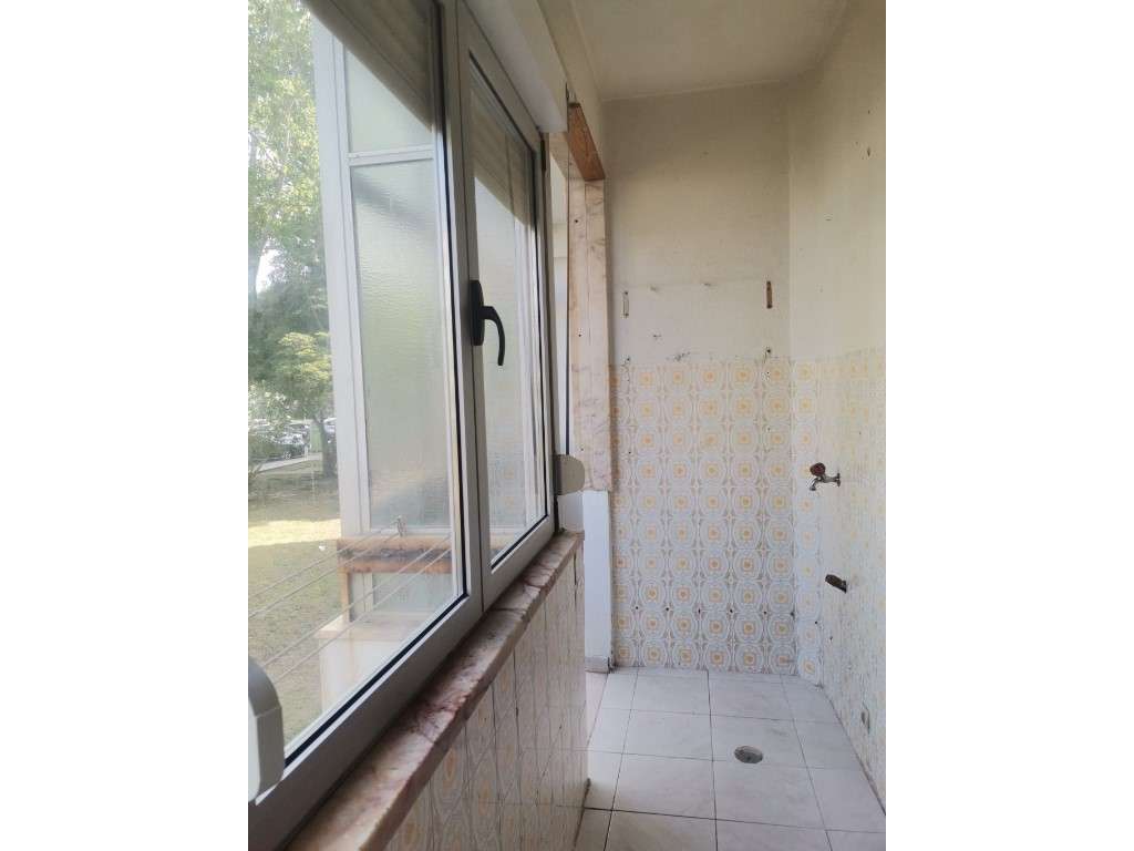 APARTAMENTO T2, OEIRAS-4