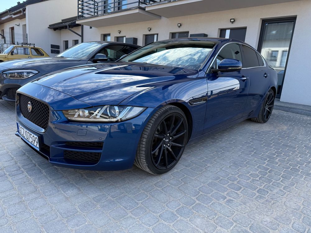 Jaguar XE 2.0 D Prestige 2016