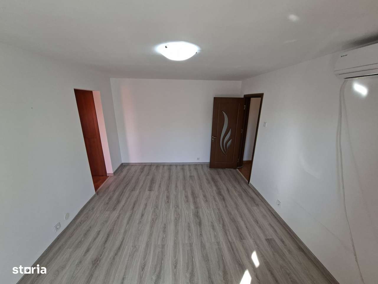 Str Bicaz -2 cam semidecomandat /renovat /PVC /aer conditionat /balcon - Imagine principală: 3/13
