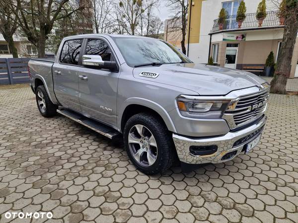 RAM 1500 5.7 Crew Cab Laramie - 2