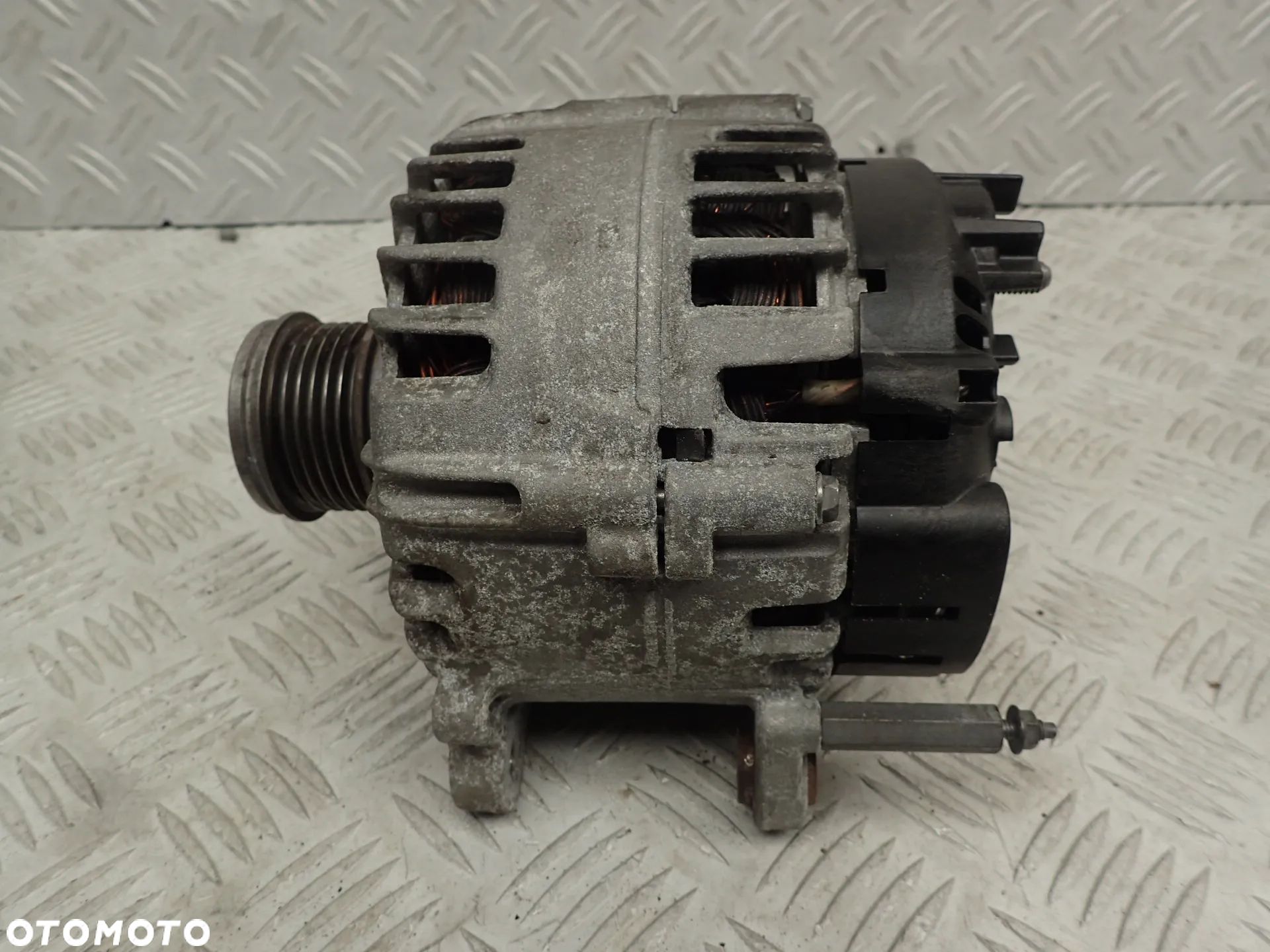 ALTERNATOR AUDI SEAT 04L903021D - 1