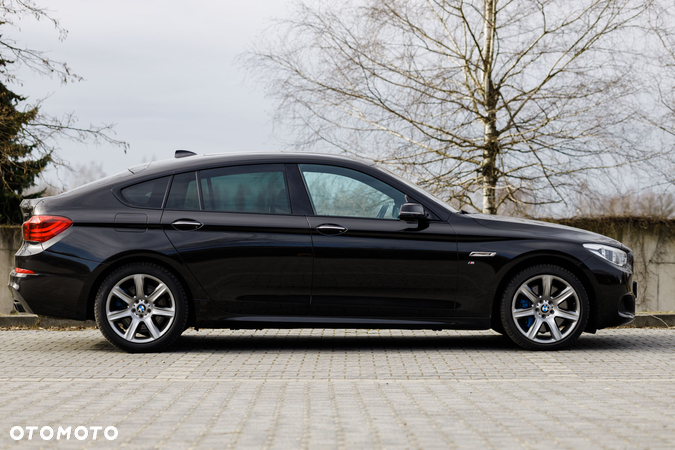 BMW 5GT 550i xDrive Gran Turismo - 26