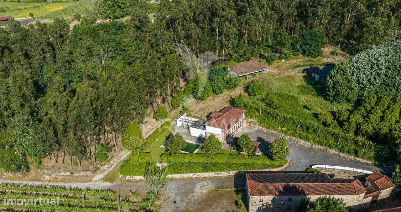 Duas QUINTAS, com exploração agrícola e Turismo Rural; - Grande imagem: 1/40