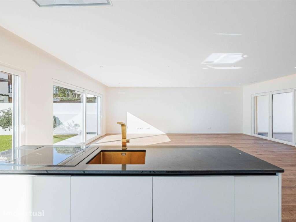 Moradia T4 nova com piscina, em Albarraque, Sintra-5
