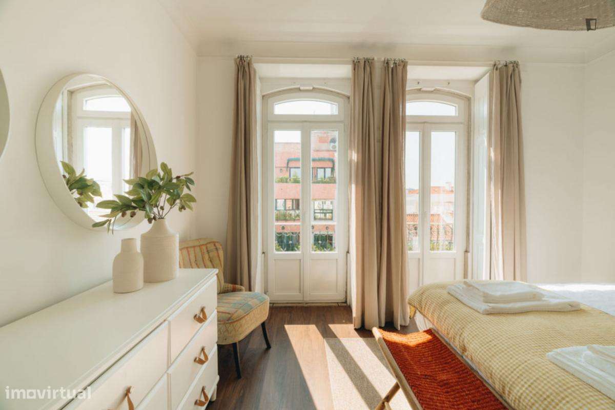 Apartamento com 3 quartos - localizado em Campo de Ourique Lisbon - Grande imagem: 5/8