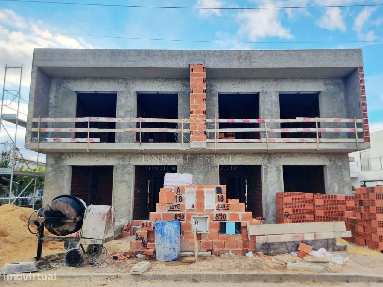 Moradia Geminada T4 Nova com Piscina e 3 Suítes em Redondos | Fernão F - Grande imagem: 4/32