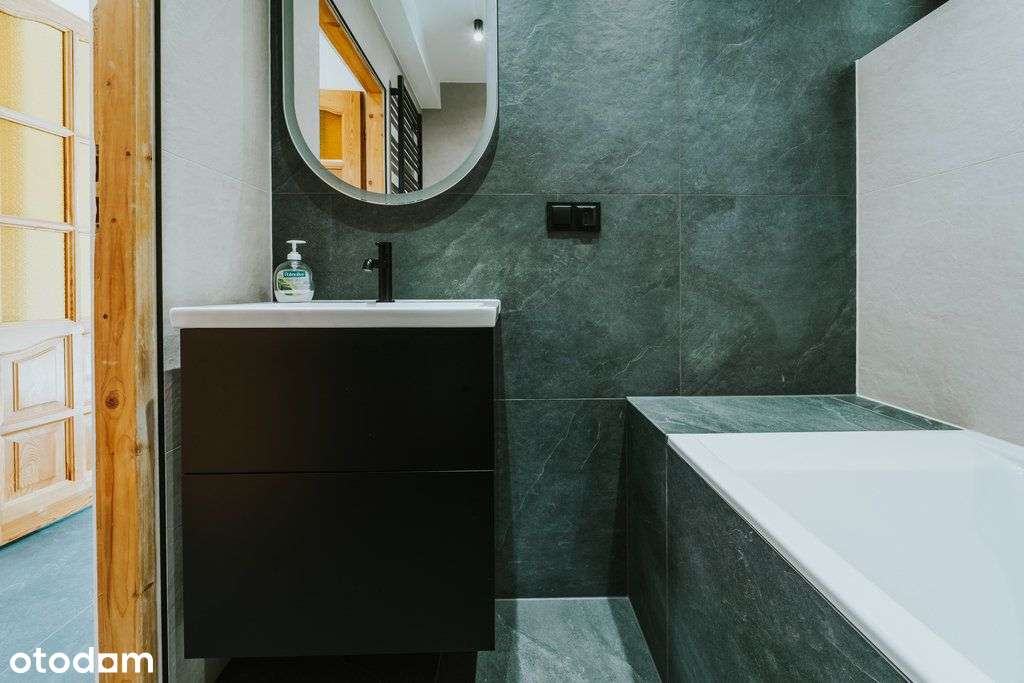 Przestronne mieszkanie po remoncie blisko centrum-7