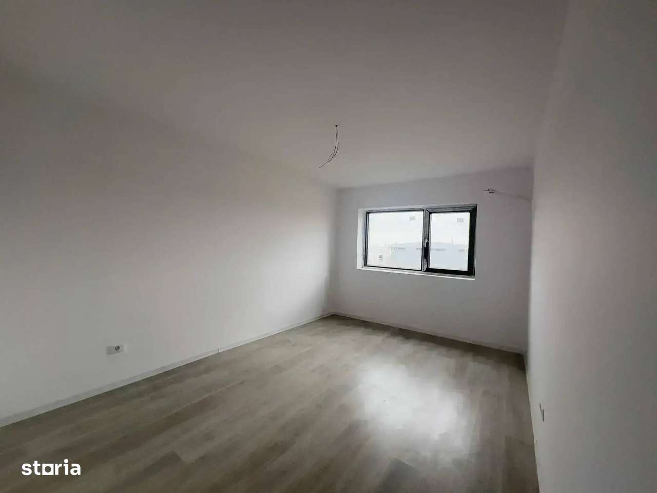 Apartament De Vanzare 3 CamerOrasul Pantelimon | Pachet Parcare-Boxa-11