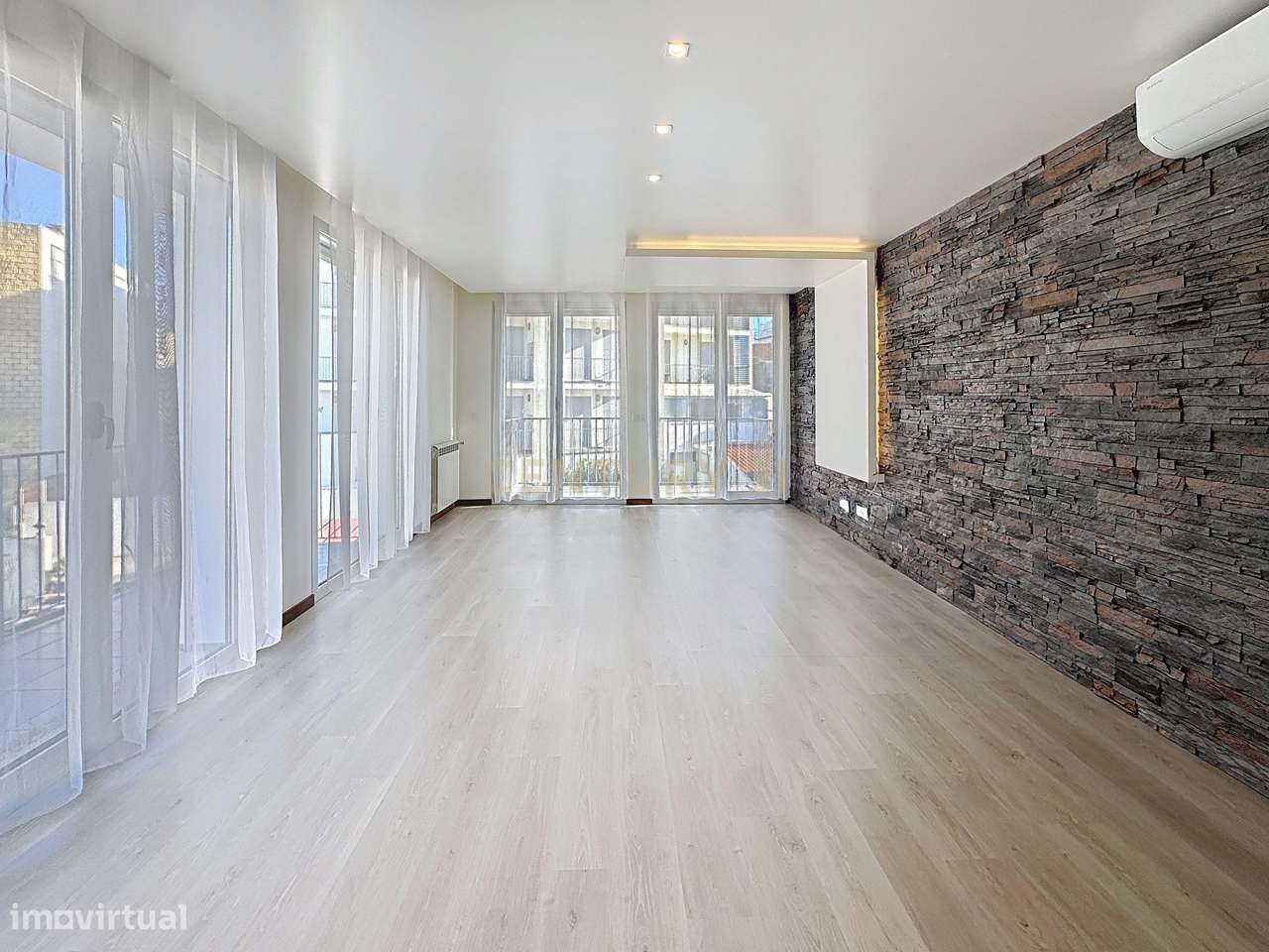 Penthouse T2 com Terraço e Piscina Privativa – Sítio da Nazaré - Grande imagem: 3/60