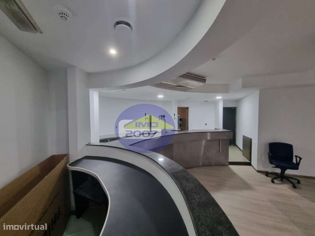 Espaço Comercial Multifacetado, preparado para Café/Bar, Salas de R... - Grande imagem: 4/15