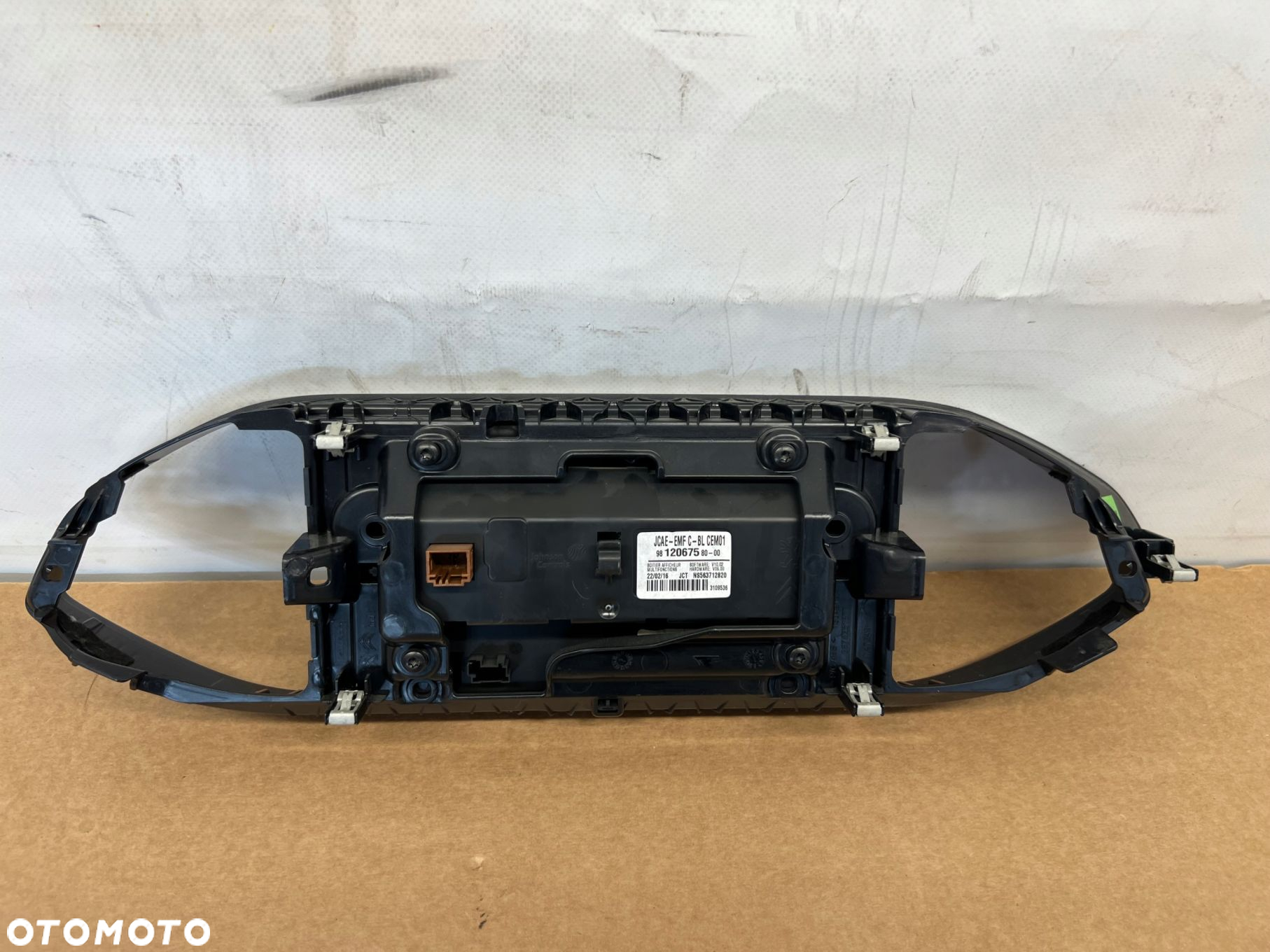 Peugeot 308 II T9 radio 9812067580 - 5