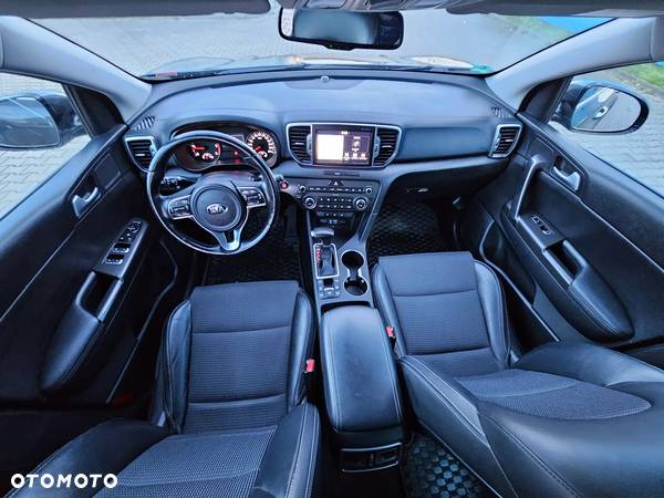 Kia Sportage 2,0 CRDI AWD Platinum - 8