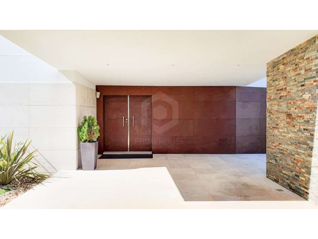 Moradia T5 Contemporânea na Arrábida - Elegância, Conforto e Exclus...-7