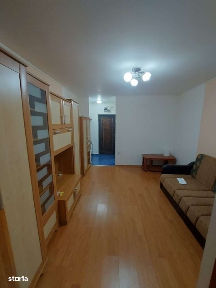 Apartament cu 1 camera - zona Podu Ros  - Pet Friendly - Imagine principală: 4/5