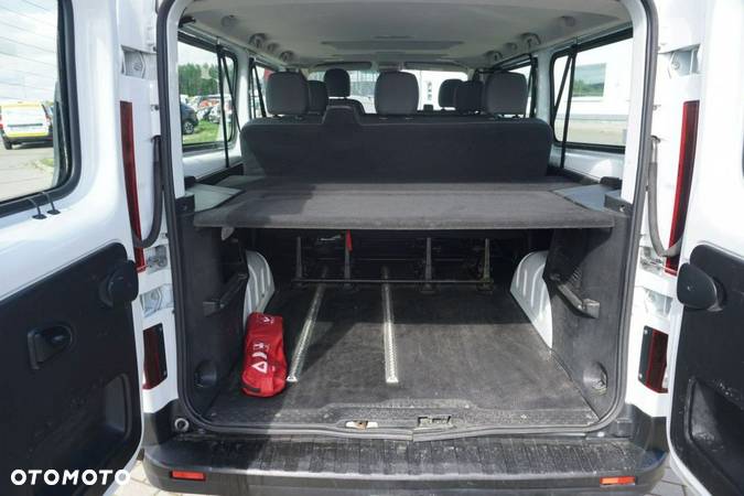 Renault Trafic - 12