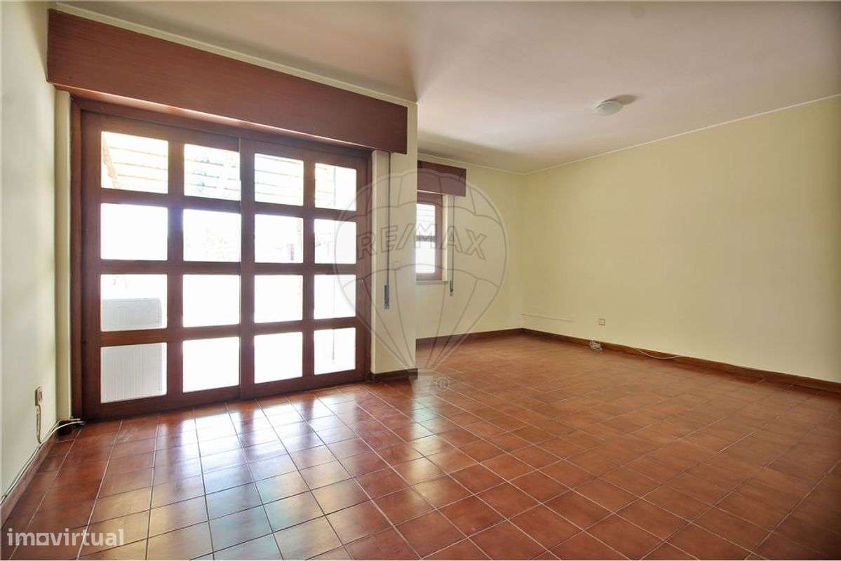 Moradia T3 - Quinta do Olho D´ Água - Esgueira-5