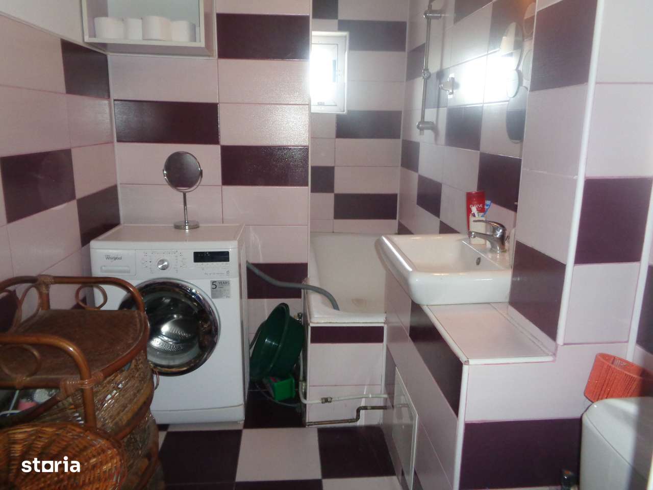 Apartament 2 camere decomandat termoteca 2 balcoane MIORITA 70000 EURO - Imagine principală: 2/12