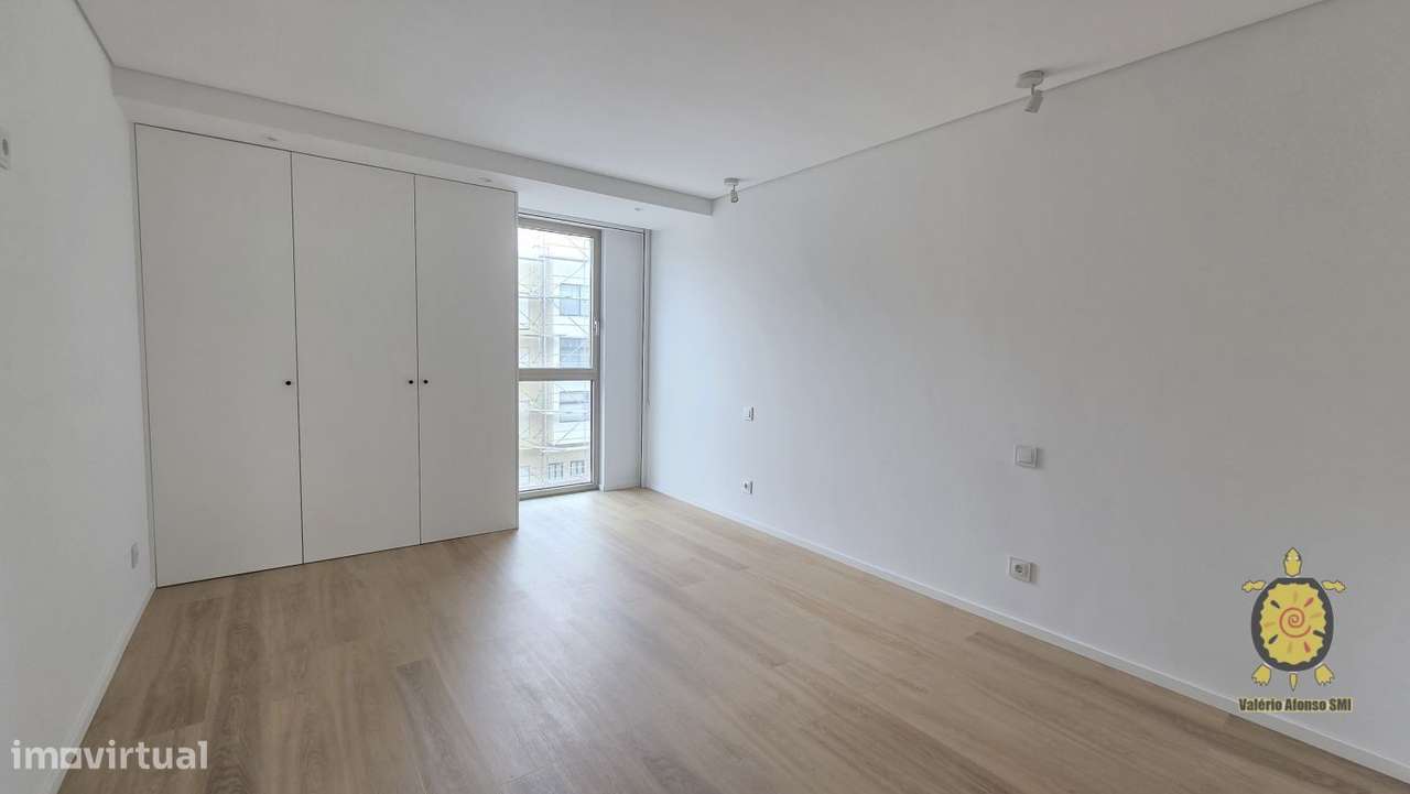 Apartamento T2 - junto ao mar - Praia da Barra - Grande imagem: 2/13