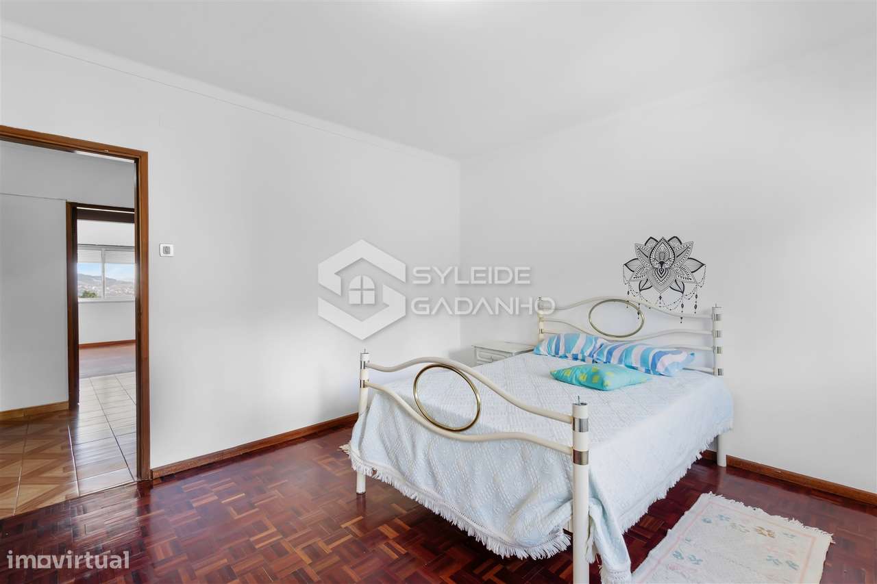 Apartamento T4 para VENDA na Calçada das Poldras, zona baixa da Covilh-17