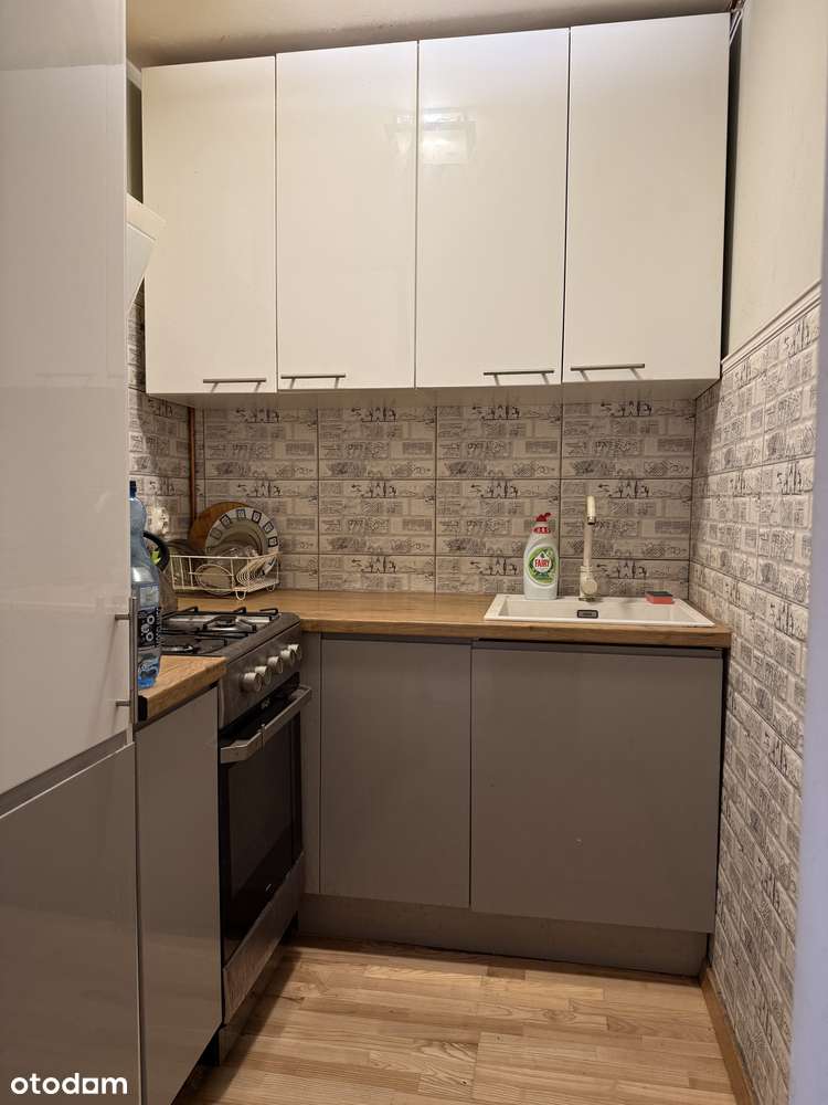 Kawalerka z osobną kuchnią i ładnym widokiem - Pełny obrazek: 5/9