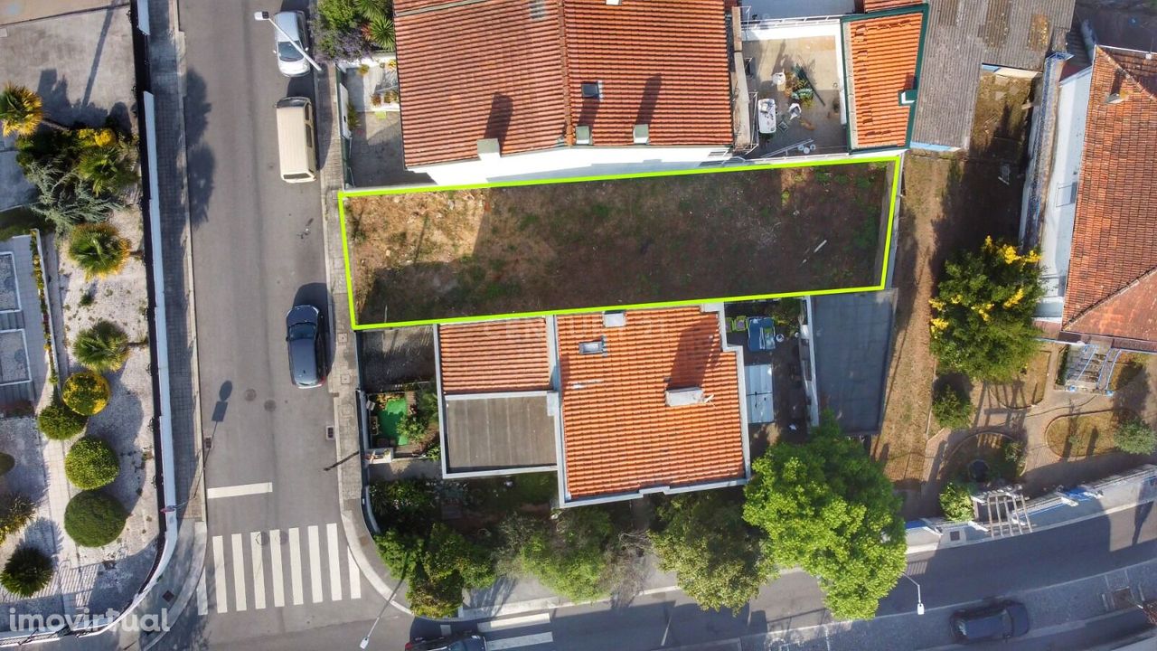 Lote terreno para construção em Custóias