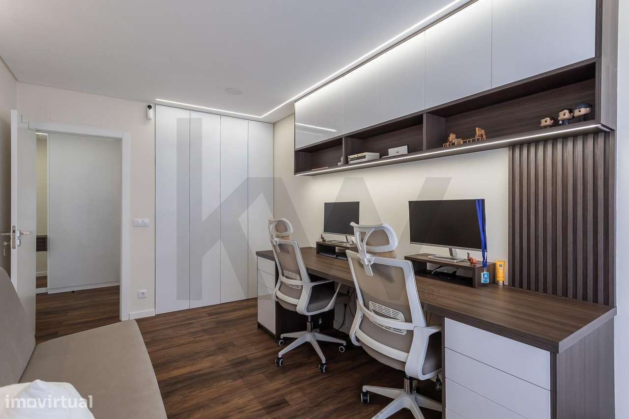 Excelente T2 de 2024 no Riverside Residence-13