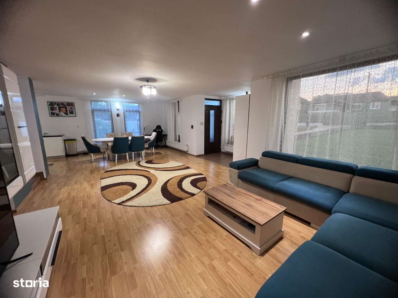 Casă spațioasă cu piscină, de vânzare în Simeria-9