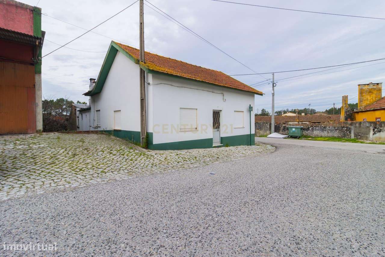 Moradia Isolada Com terreno - Grande imagem: 2/6